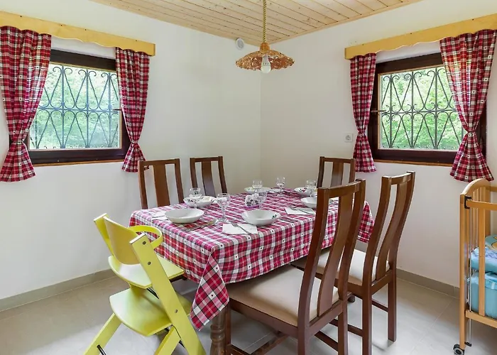 Apartment Pocitniska Hisa Voje *